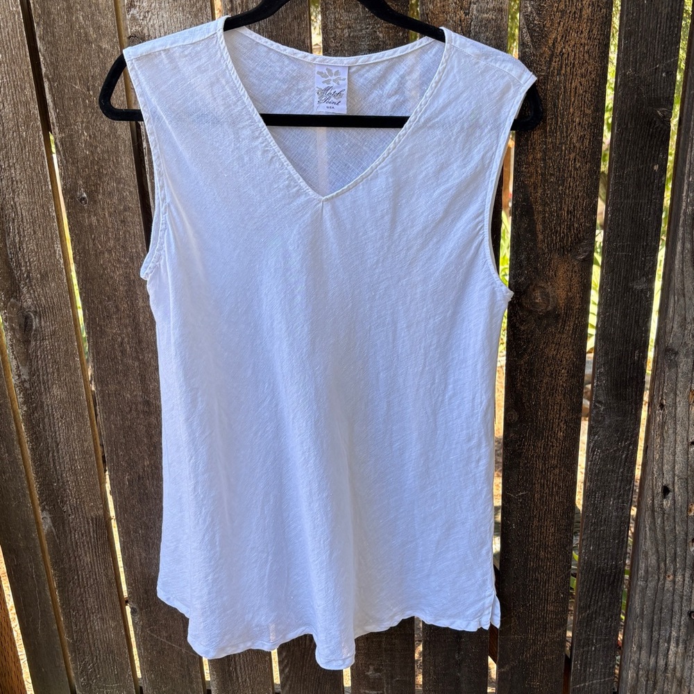 Match Point 100% Linen V-Neck Bias Cut Sleeveless Top In White Sz M